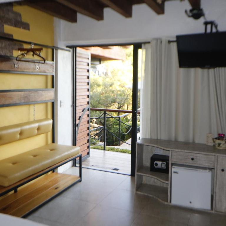 Casa Acento - Habitación Doble con balcón y vistas al mar - 7