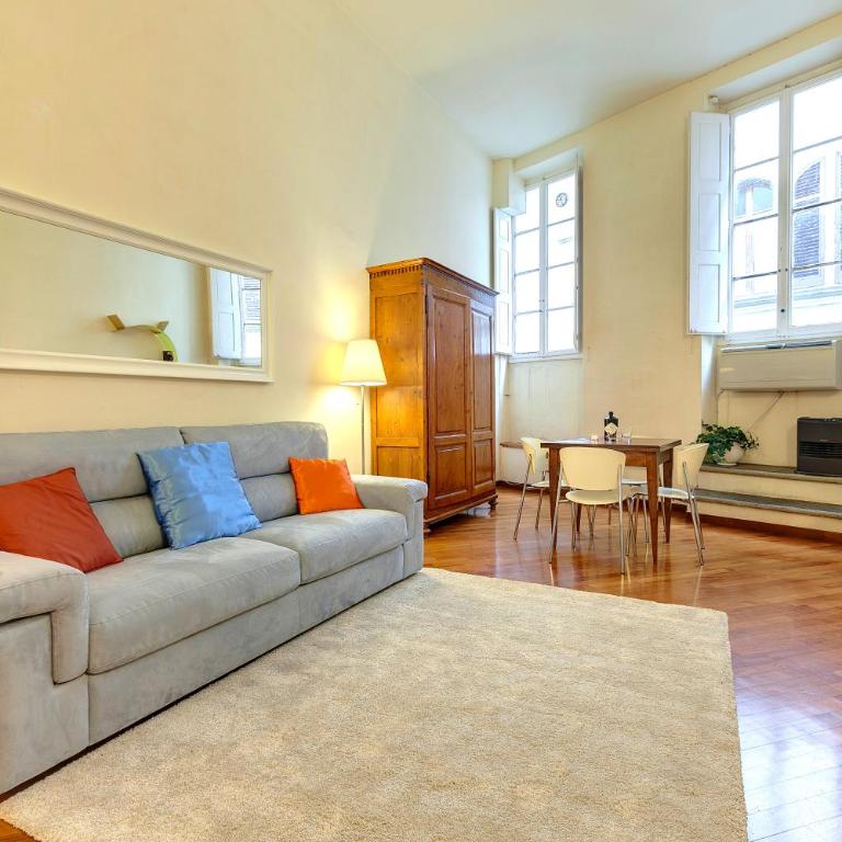 Florence Apartments Home Feeling - Ricasoli One-Bedroom Apartment - 16
