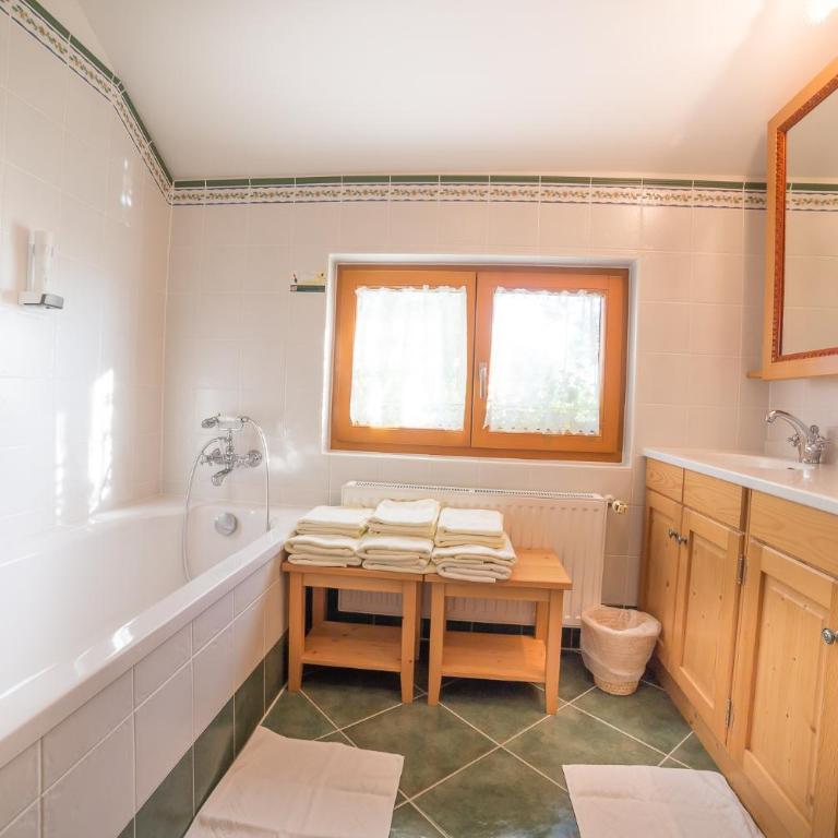 Landhotel Spreitzhofer - Standard Familienzimmer - 2