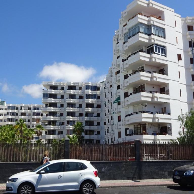 Slipper friendly Holiday Home - Three-Bedroom House - 36