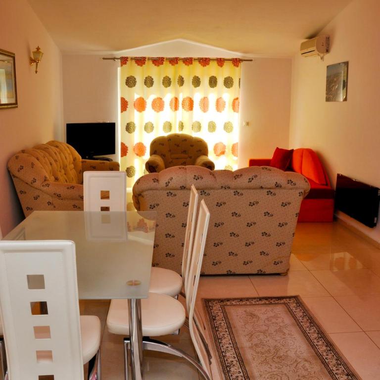 Aparthotel Villa Primafila - Luksuzni Apartman sa 2 Spavaće Sobe, Hidromasažnom Kadom i Terasom - 3