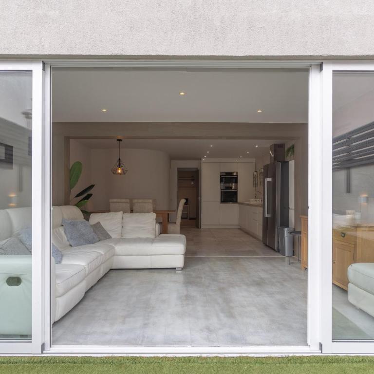Modern 3 Bedroom Duplex Adeje City Center Wifi - Casa de 3 dormitorios - 12
