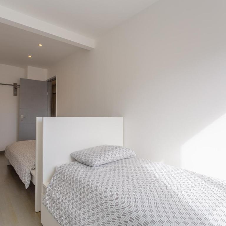 Modern 3 Bedroom Duplex Adeje City Center Wifi - Casa de 3 dormitorios - 16