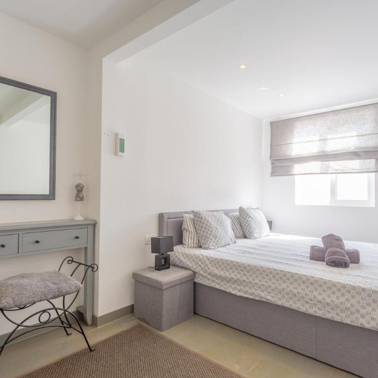 Modern 3 Bedroom Duplex Adeje City Center Wifi - Casa de 3 dormitorios - 25