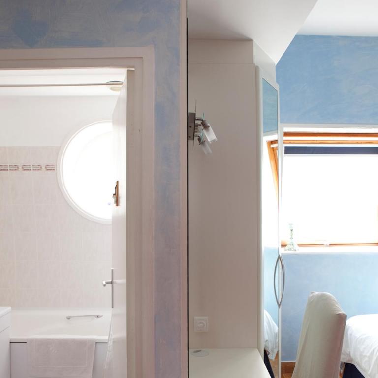 52 Clichy Bed & Breakfast - Chambre d'hôtes - Chambre Double ou Lits Jumeaux avec Salle de Bains - 6