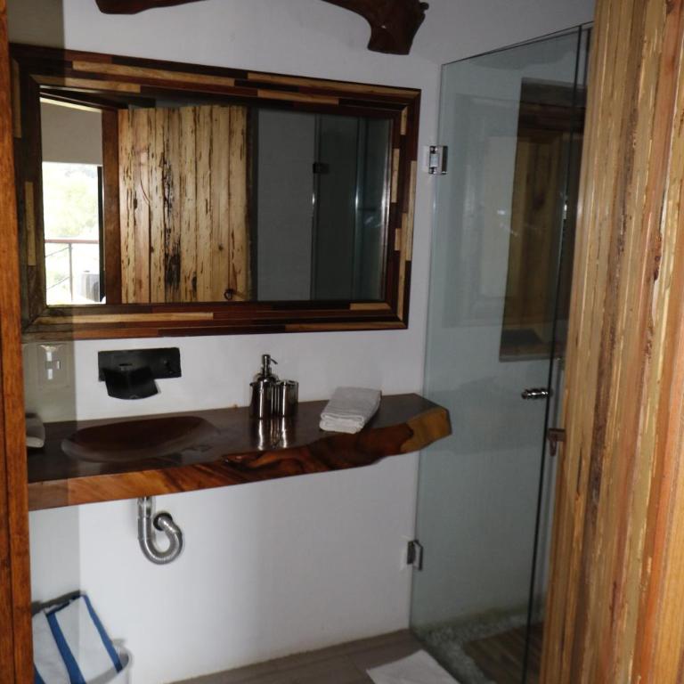 Casa Acento - Suite con vistas al mar - Cama extragrande - 12