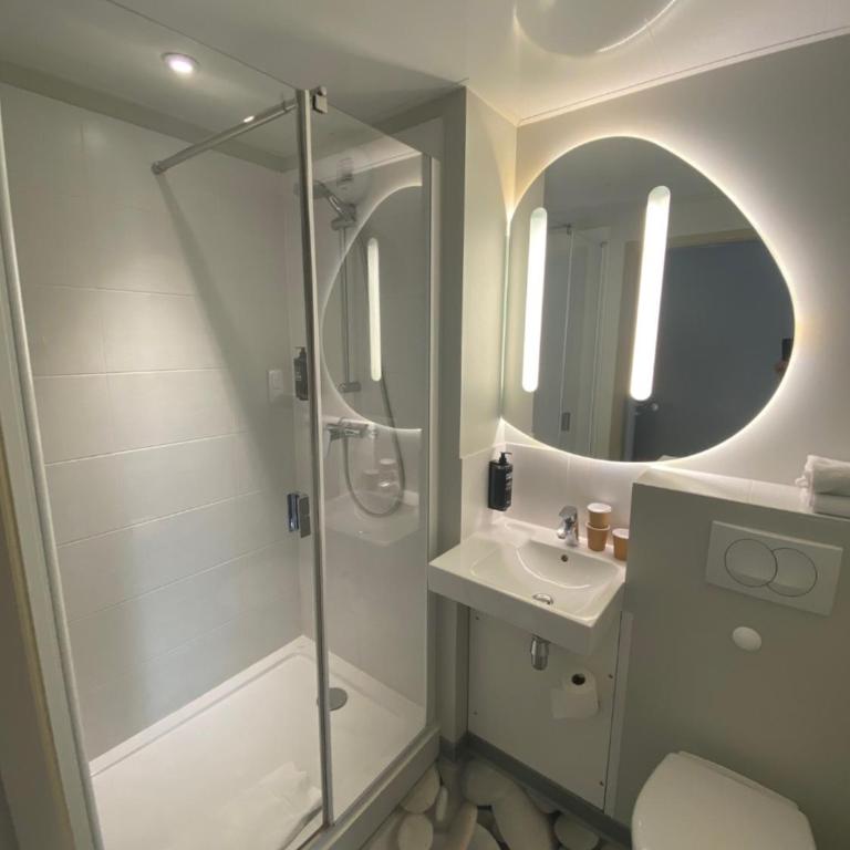 Ibis Budget Sallanches Pays du Mont-Blanc - Chambre Triple avec Lit Superposé - 5