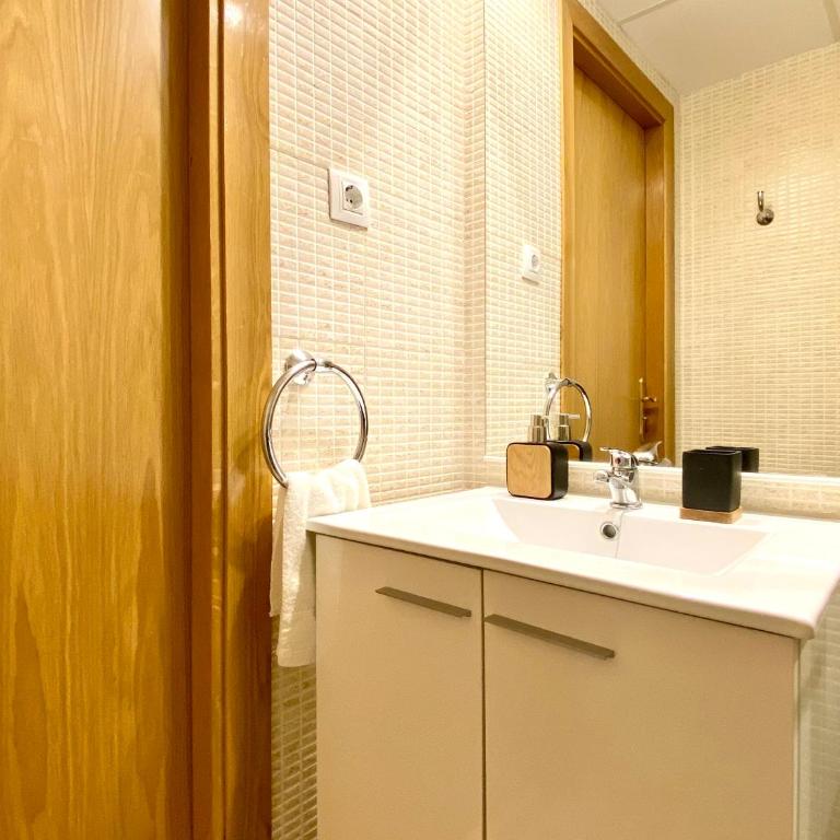 Excelente apartamento en el centro de Cambrils - Apartamento de 1 dormitorio - 10