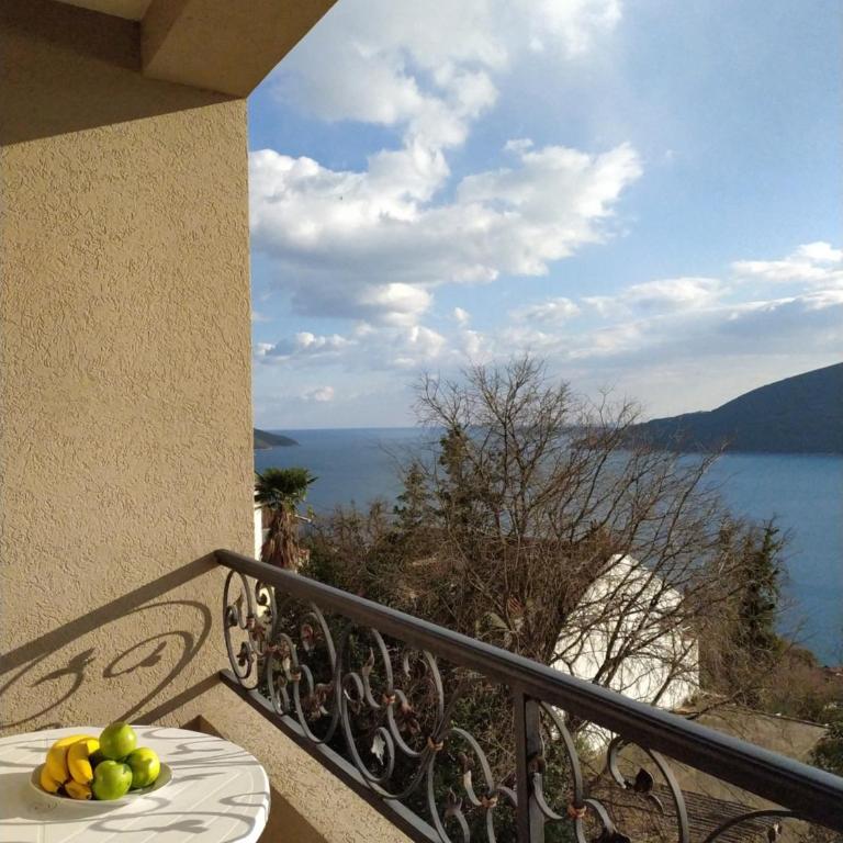 Sunny Bay Apartments - One-Bedroom Apartment - 14