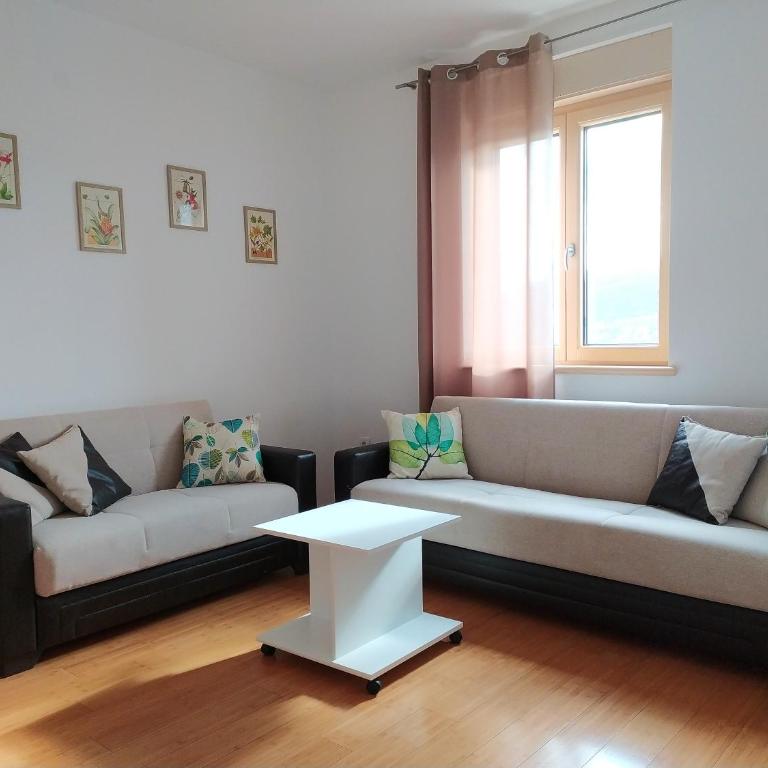 Sunny Bay Apartments - One-Bedroom Apartment - 7