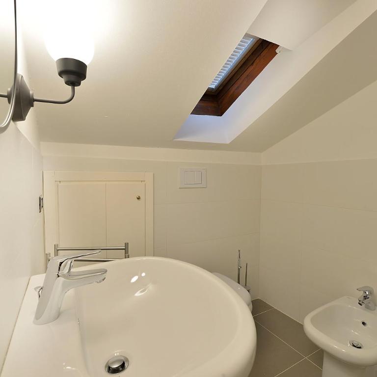 UR-NEST Moline - Three-Bedroom Apartment - 21