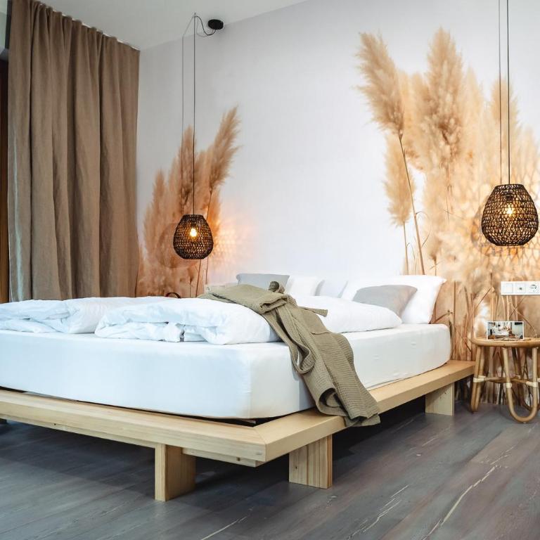 Der Steinerwirt - hangout & hotel - Deluxe Double Room with Balcony - 15