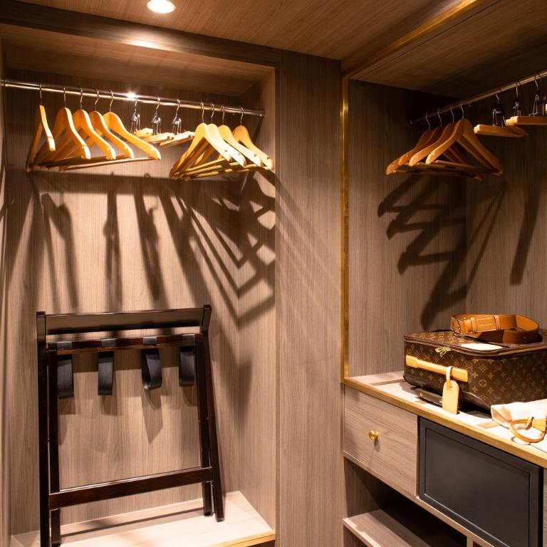 Esprit Saint Germain - Suite Club - 4