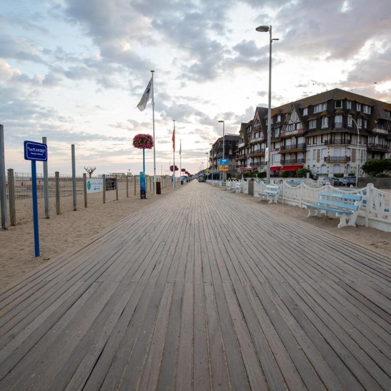 Trouville sur mer vue sur la Touque - Appartement en Duplex - 4