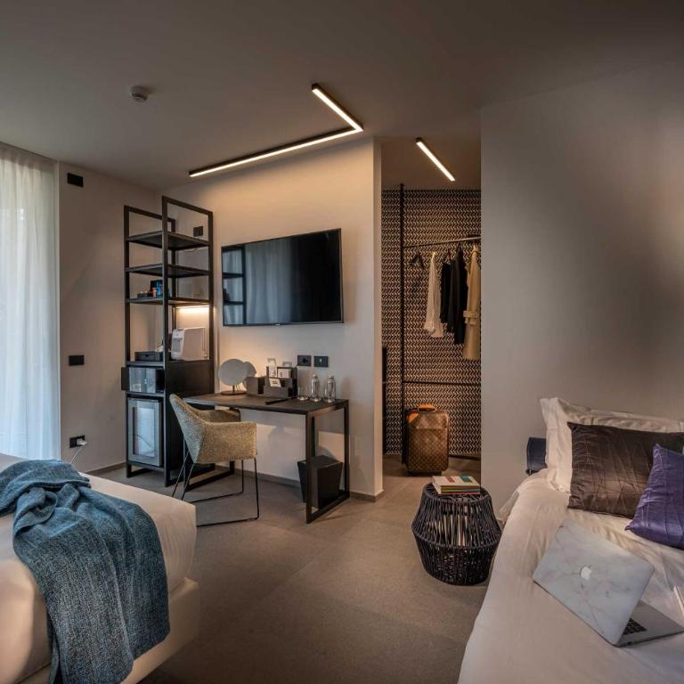 J44 Lifestyle Hotel - Camera Tripla - 5