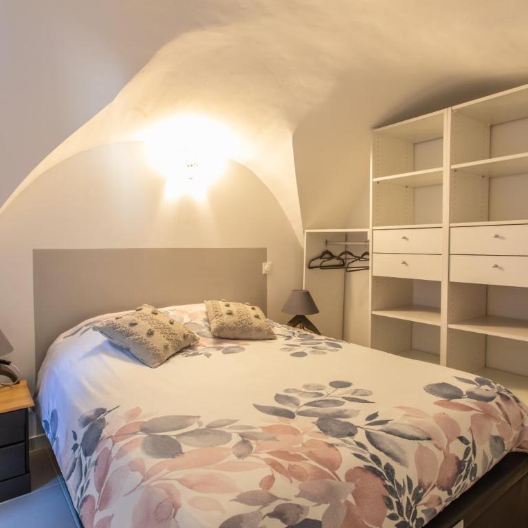 Rez-de-chaussée Climatisé centre ville d'Embrun 3 étoiles - Appartement avec Terrasse - 2