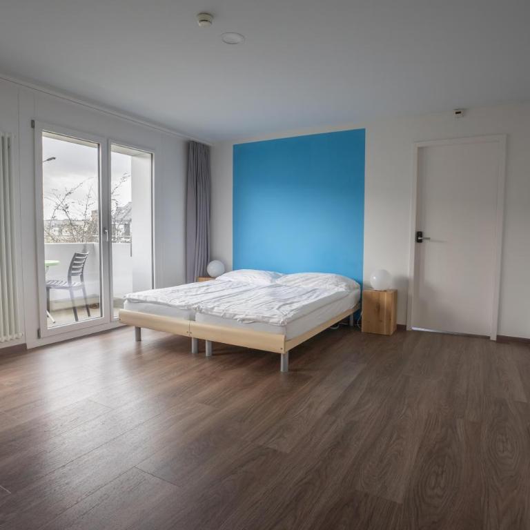 Nyon Hostel - Suite mit Balkon - 2