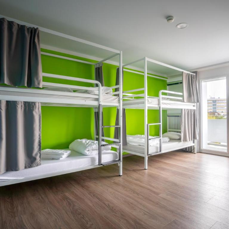 Nyon Hostel - Bett im Frauenschlafsaal mit 6 Betten - 2
