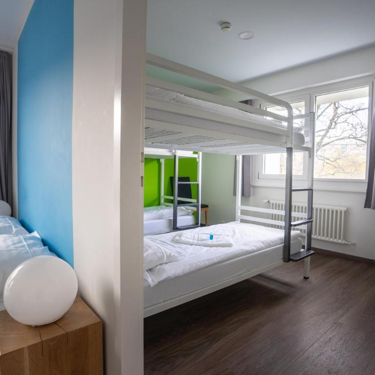 Nyon Hostel - Suite mit Balkon - 7