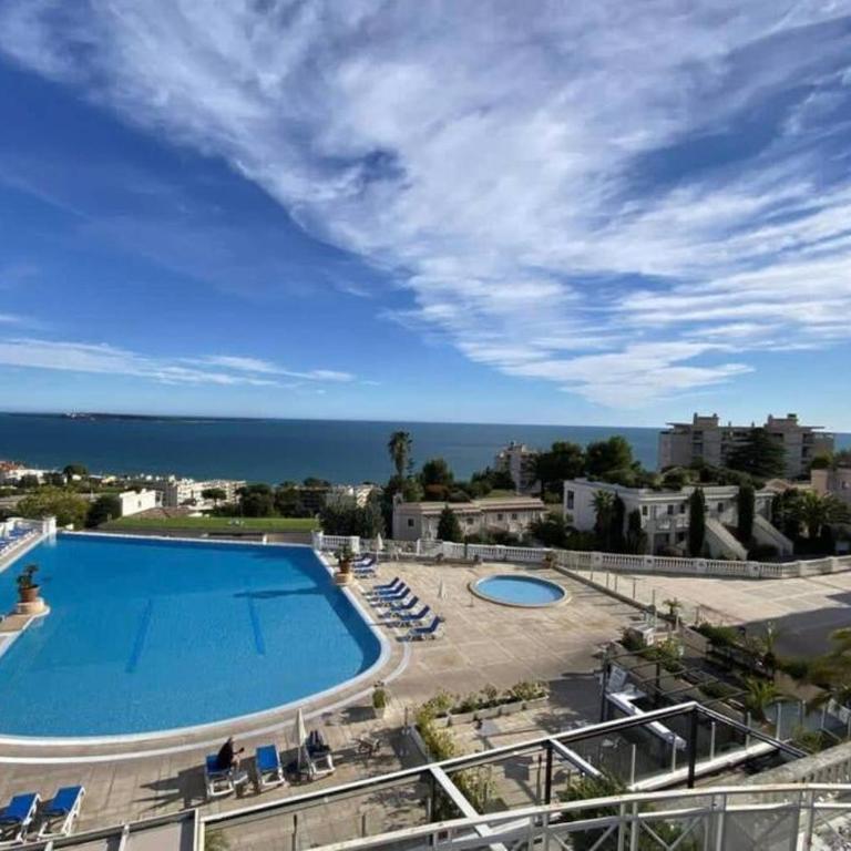 C021 Lumineux appartement avec Terrasse et Piscine - Apartment mit Meerblick - 6