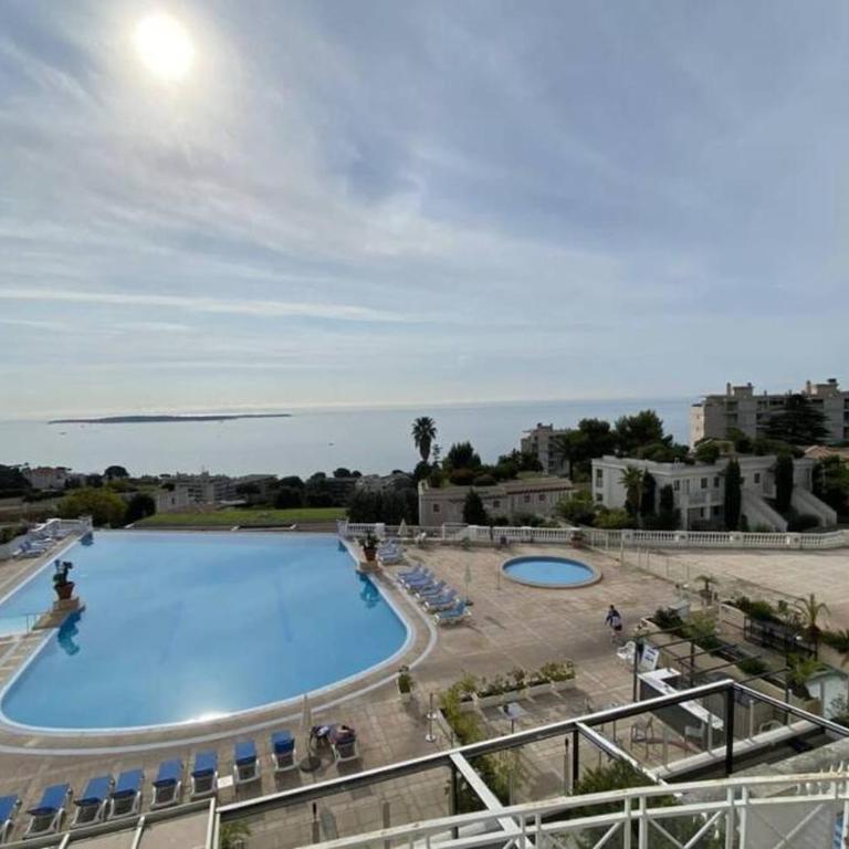 C021 Lumineux appartement avec Terrasse et Piscine - Apartment mit Meerblick - 16