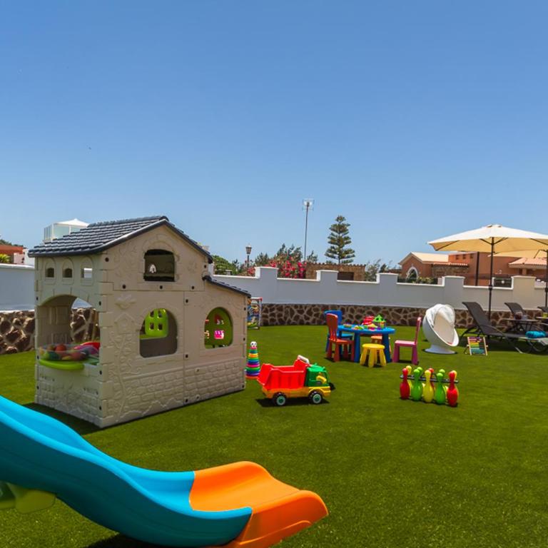 Perfect for family holidays with private pool, near beach and golf- Villa Ashley - Villa - 4