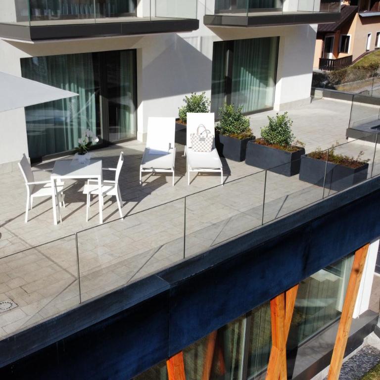 Dolomeet Boutique Hotel - Suite with Terrace - 2