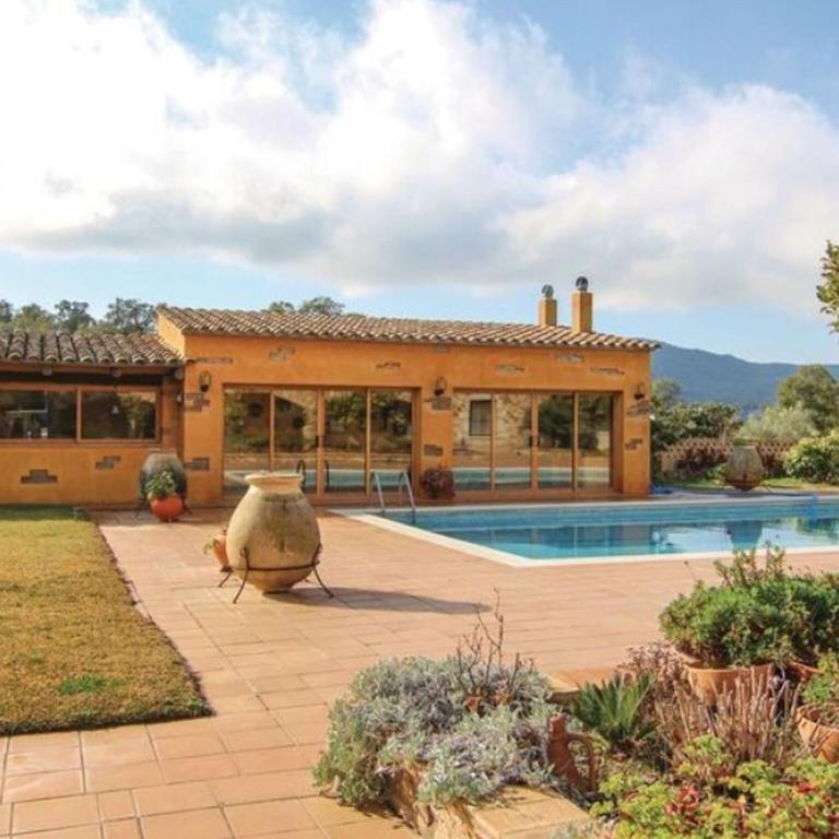 Pretty Villa with Sun Loungers - Villa de 4 dormitorios - 9