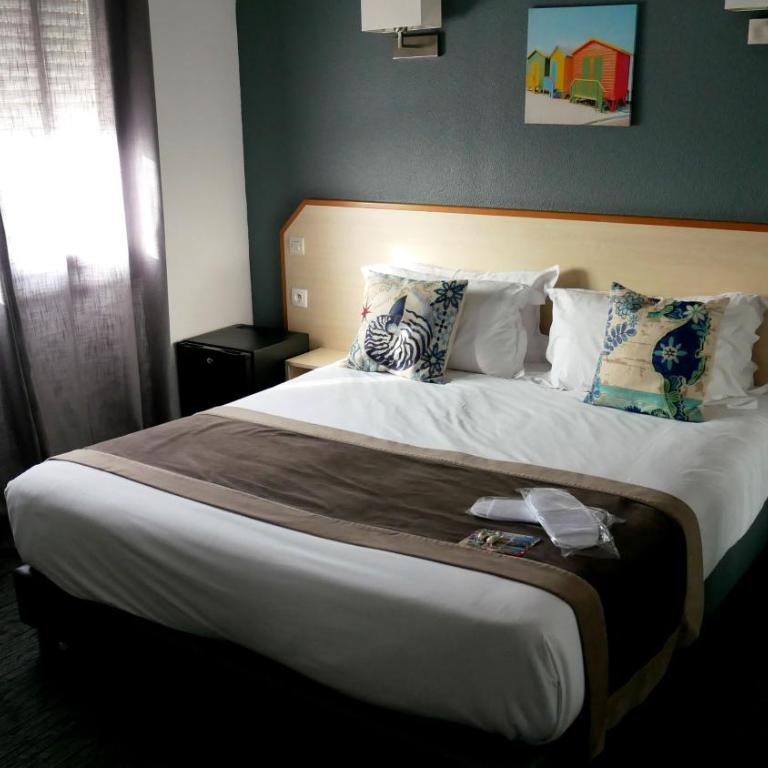 Le Regina Hôtel et restaurant Canet-plage - Chambre Double Confort - Vue sur Mer - 8