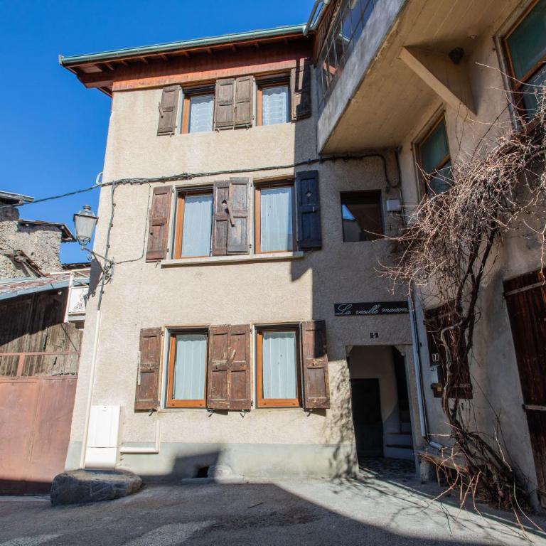 Rez-de-chaussée Climatisé centre ville d'Embrun 3 étoiles - Appartement avec Terrasse - 14