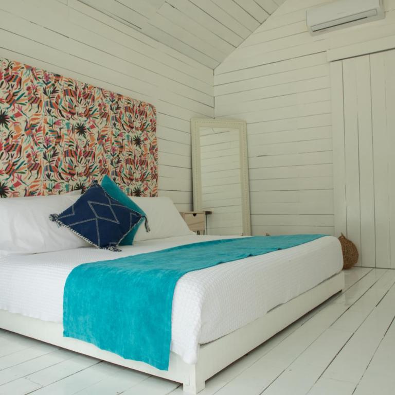 Zensus Eco Boutique Hotel - Habitación Deluxe con cama extragrande - 8