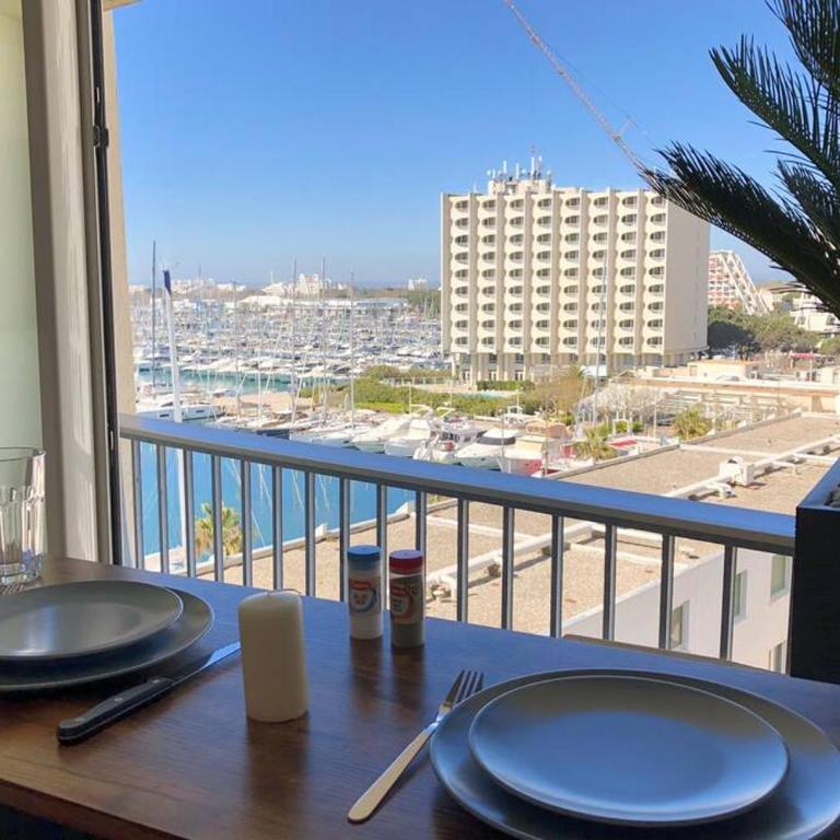 Appartement climatisé avec superbe vue mer port - Apartment mit 1 Schlafzimmer - 8
