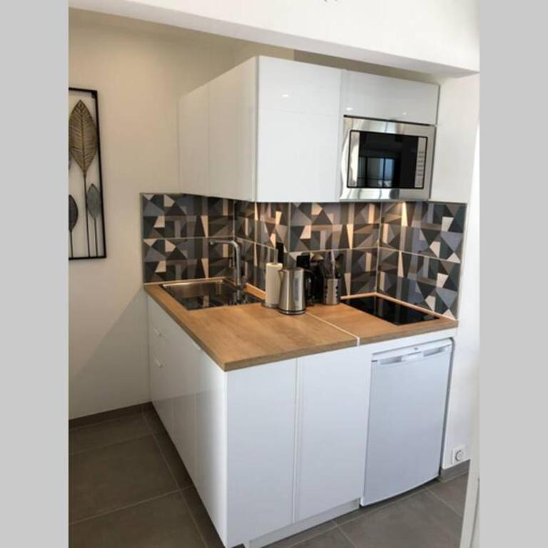 Appartement climatisé avec superbe vue mer port - Apartment mit 1 Schlafzimmer - 15