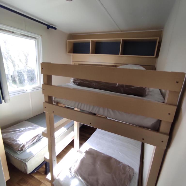 Mobil home 5-6 personnes - climatisé - Maison 2 Chambres - 3