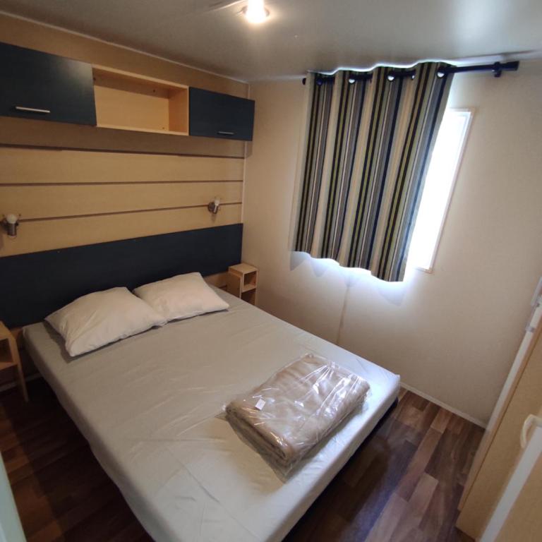 Mobil home 5-6 personnes - climatisé - Maison 2 Chambres - 5