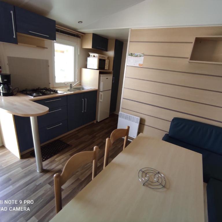 Mobil home 5-6 personnes - climatisé - Maison 2 Chambres - 9