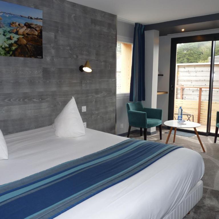 Hôtel des Rochers - Chambre Double Deluxe - Vue Latérale sur Mer - 3