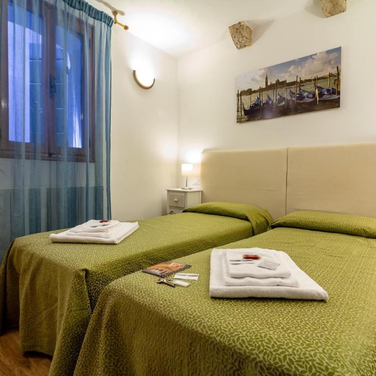 Veneziacentopercento Rooms - Camera Economy con Bagno in Comune - 8