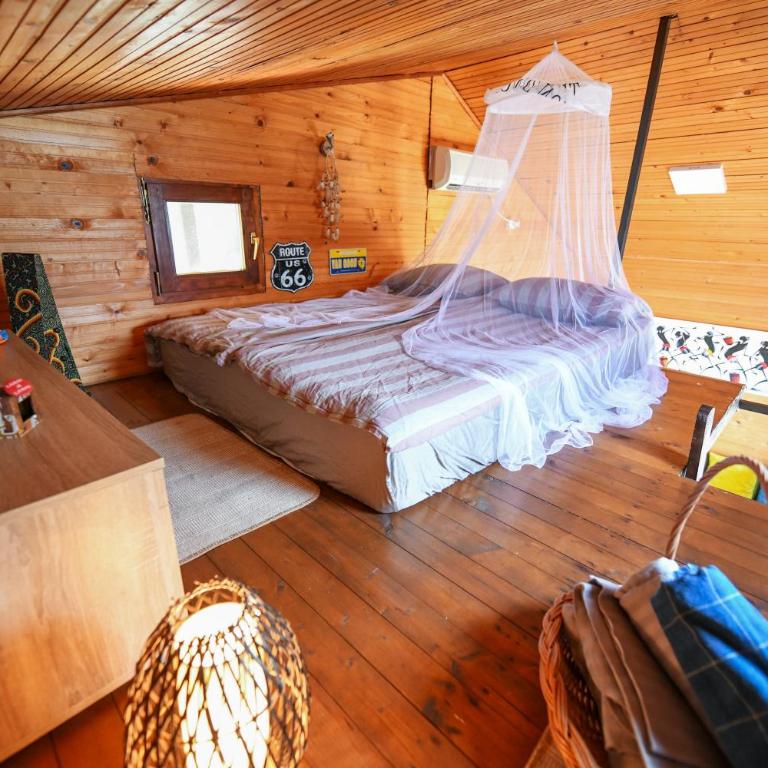 Sagando - Floating house on Sava river - Vikendica - 2