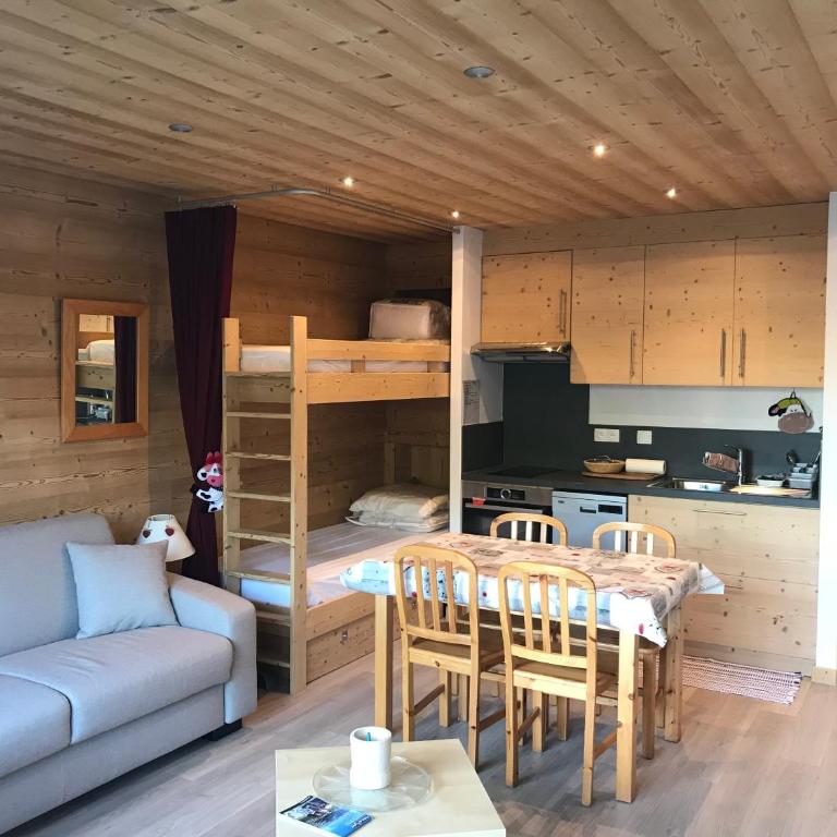 Ambrunes 9 - Grand studio rénové dans le centre de Châtel - Appartement avec Vue sur la Montagne - 3