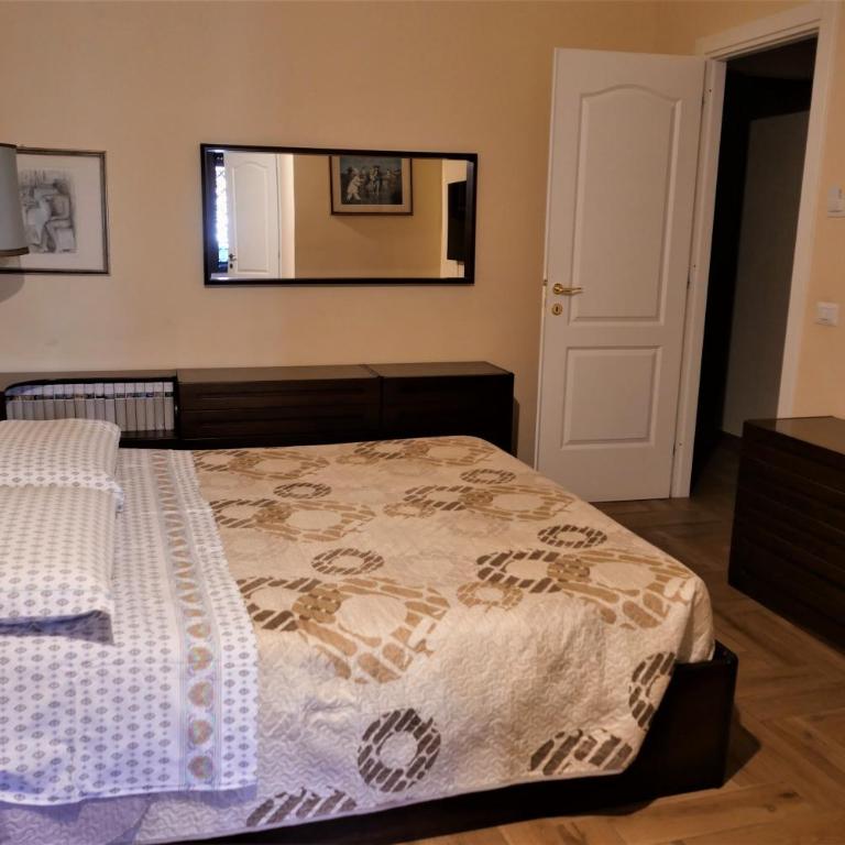 La Tana di Sofia - Camera Matrimoniale con Bagno Privato - 8