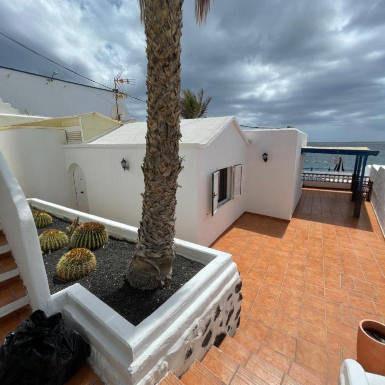 Villa Caleton - Villa - Beach Front - 36