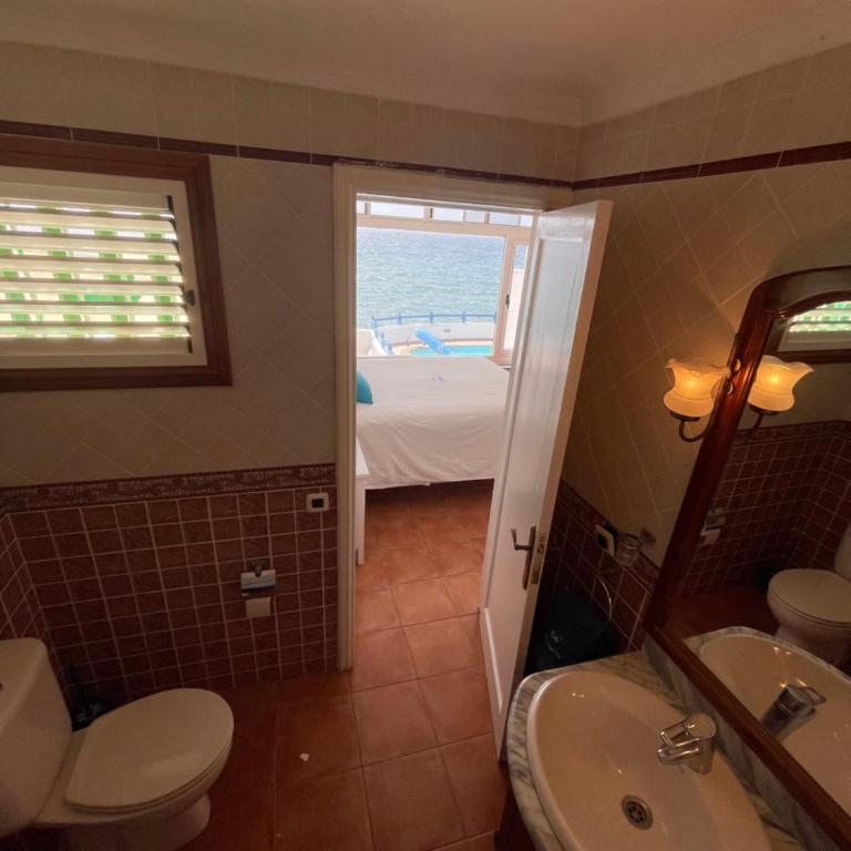 Villa Caleton - Villa - Beach Front - 27