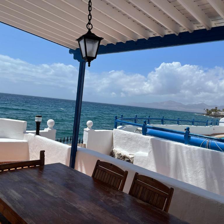 Villa Caleton - Villa - Beach Front - 15