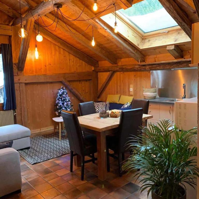 LA JOLIE BERGERE - Appartement avec Vue sur la Montagne - 22