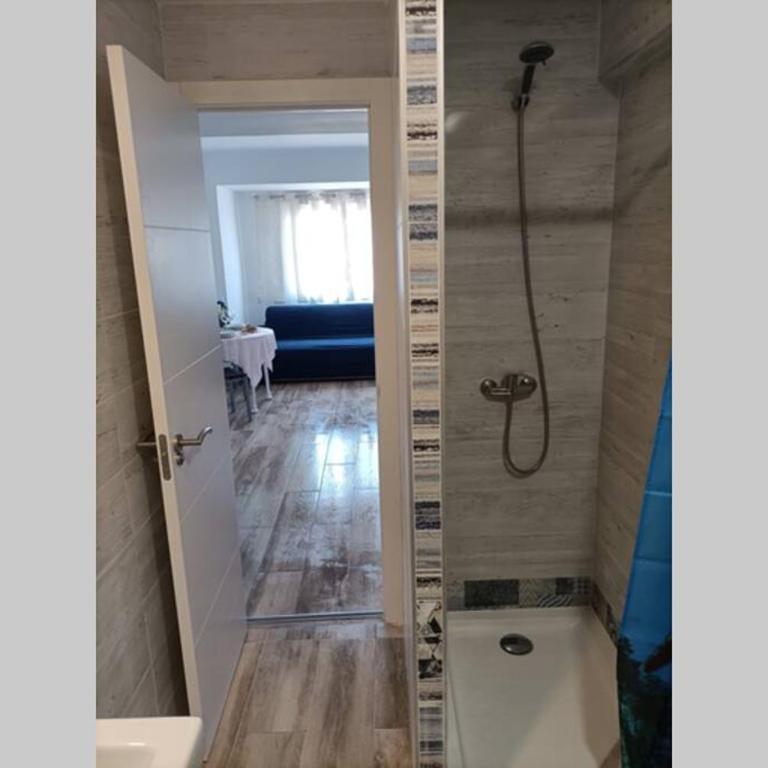 Apartamento 5 minutos hasta la playa - Apartamento de 1 dormitorio - 8