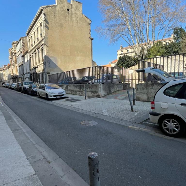 Mini-loft, Clos des Arts - parking gratuit - Studio Apartment - 22