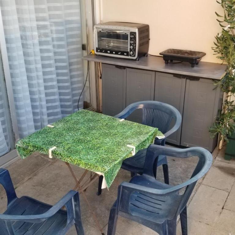 Charmant T2 pieds dans l'eau tout confort climatisé classé 2 étoiles tarif promotionnel pour curistes - Apartment mit 1 Schlafzimmer - 9
