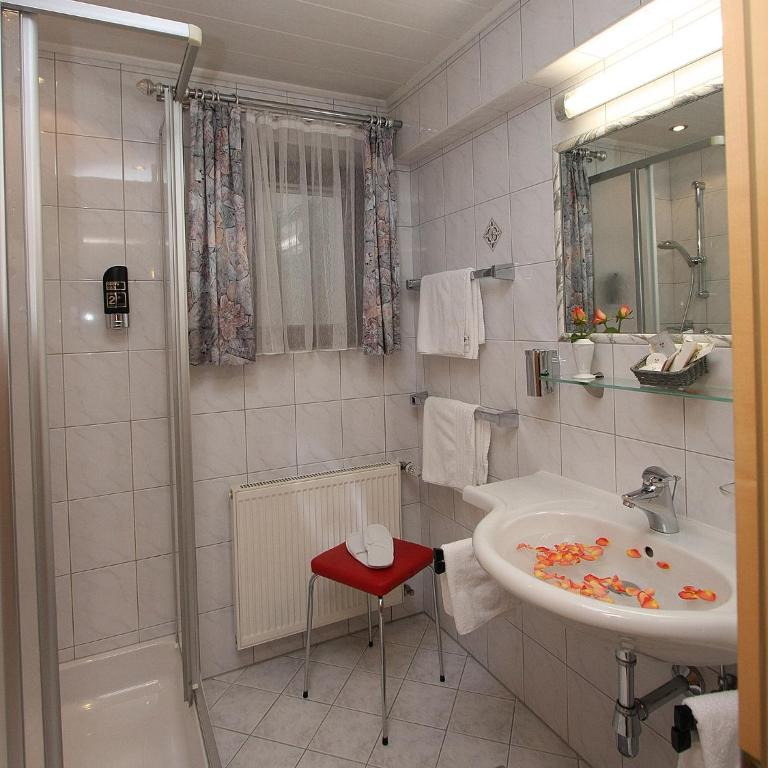 Alphotel Garni Salner - Superior Doppelzimmer - 2