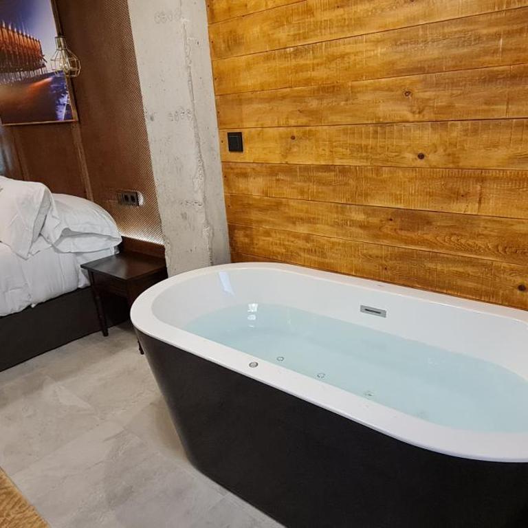 Murallas de Jayrán Hotel Boutique - Habitación Doble con bañera de hidromasaje - 4